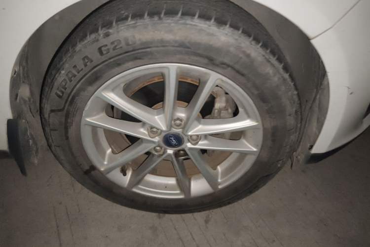 Used Ford Focus 2015 Sedan 1.6L Automatic Trend Model