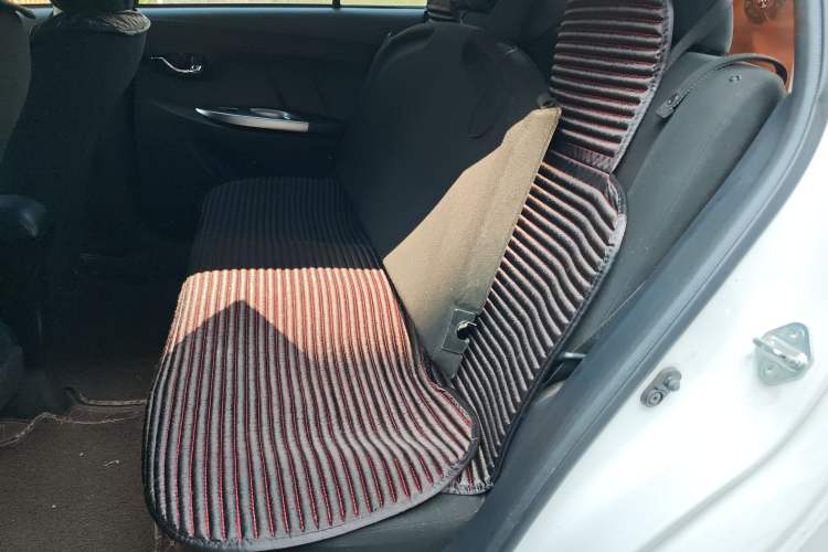 Used Toyota YARiS L Zhi Xuan 2015 1.5E Automatic Charm Edition