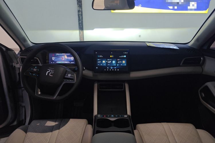 Used BYD Yuan UP 2025 Model 301KM Leading Version