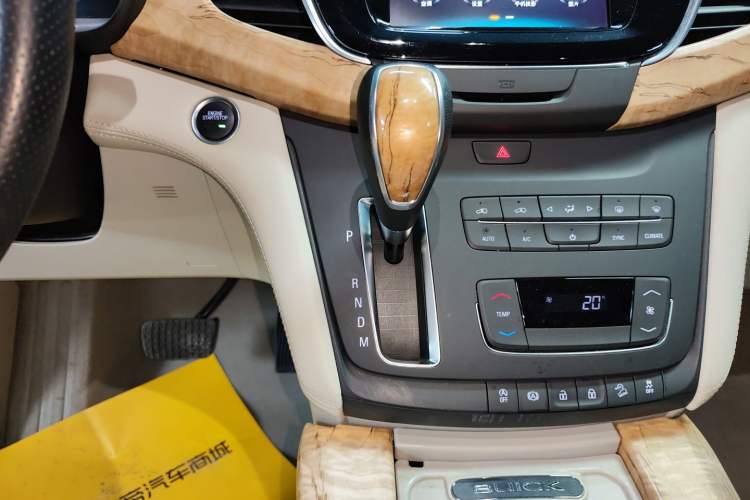 Used Buick GL8 2018 ES 28T Comfort Model China VI Standard