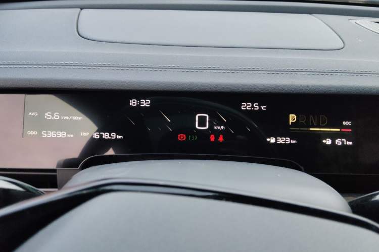 Used NETA S 2022 Extended-Range Version 1160 km Range Rear-Wheel Drive Mid-Grade