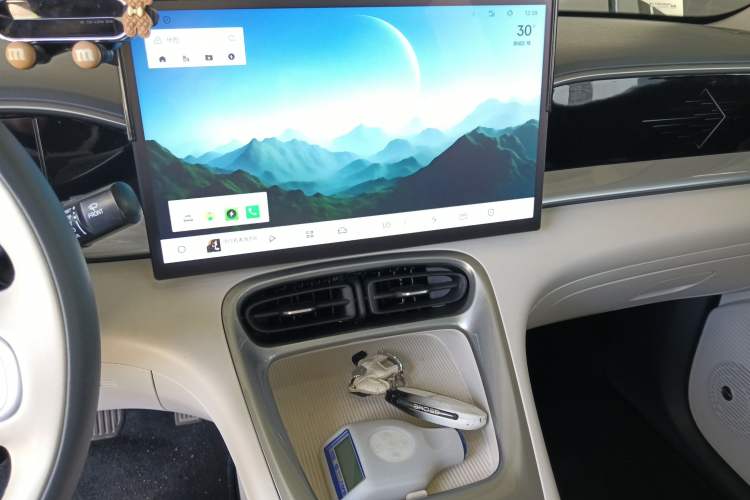 Used Geely Galaxy Geome 2025 UP 410km Exploration Edition
