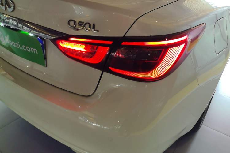 Used Infiniti Q50L 2018 2.0T Enjoyment Version China V Standard Exterior 2