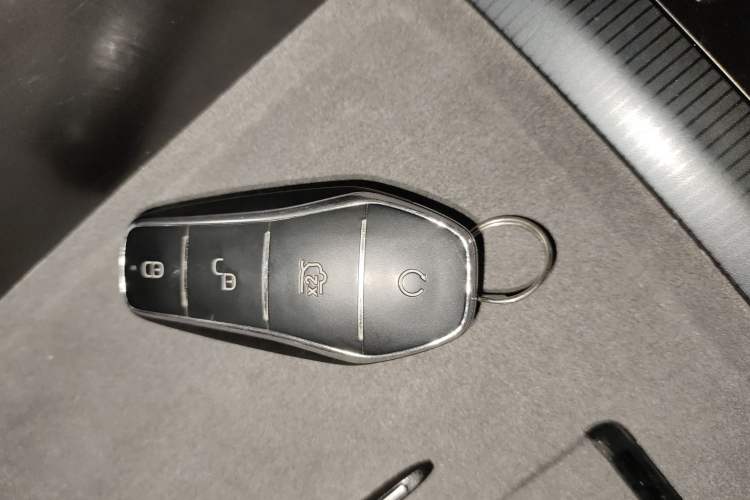 Used BYD Song L EV 2024 662 km Excellence Version