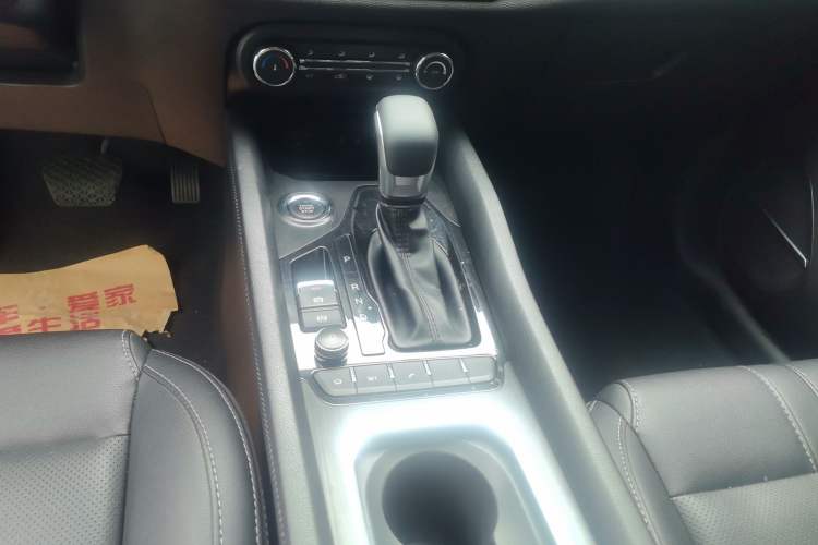 Used Chery Tiggo 5x 2019 HERO 1.5L CVT Luxury Edition Gear Lever