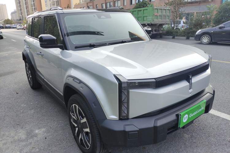 Used iCAR 03 2024 501km Four-wheel Drive Long-Range Advanced Version Front Right 45 Deg