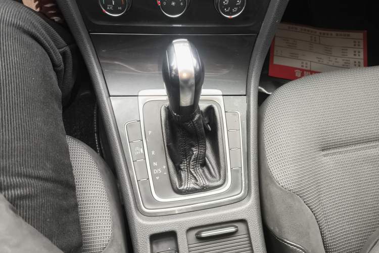 Used Volkswagen Golf 2018 230TSI Automatic Comfort Model