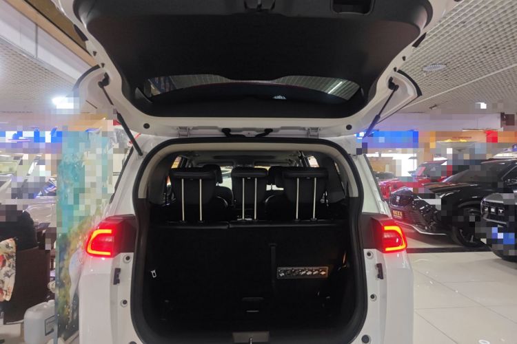 Used GAC Trumpchi M6 2021 270T DCT Elite Edition (7-seater) Trunk