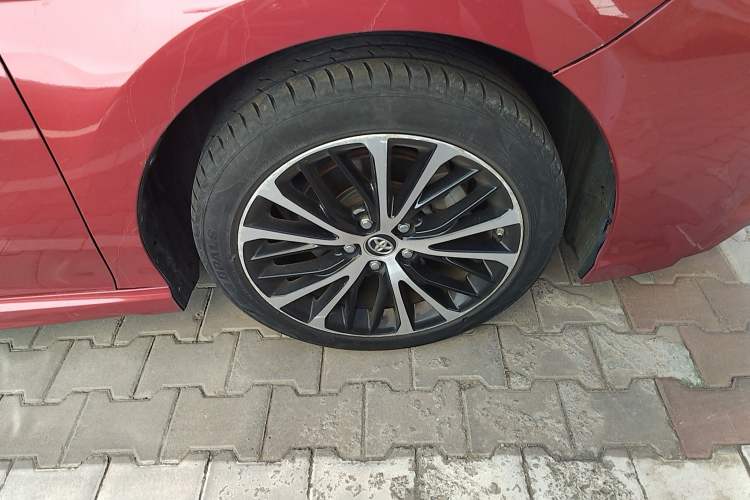 Used Toyota Camry 2019 2.0S FENGSHANG Version China VI Standard Right Front Wheel Hub