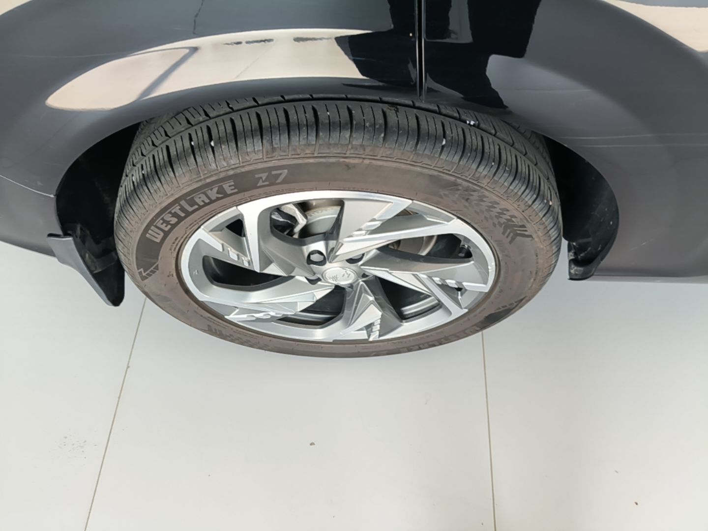 Hongqi HS3 PHEV 2025 Model 117km Jingwei Edition — снимка 11