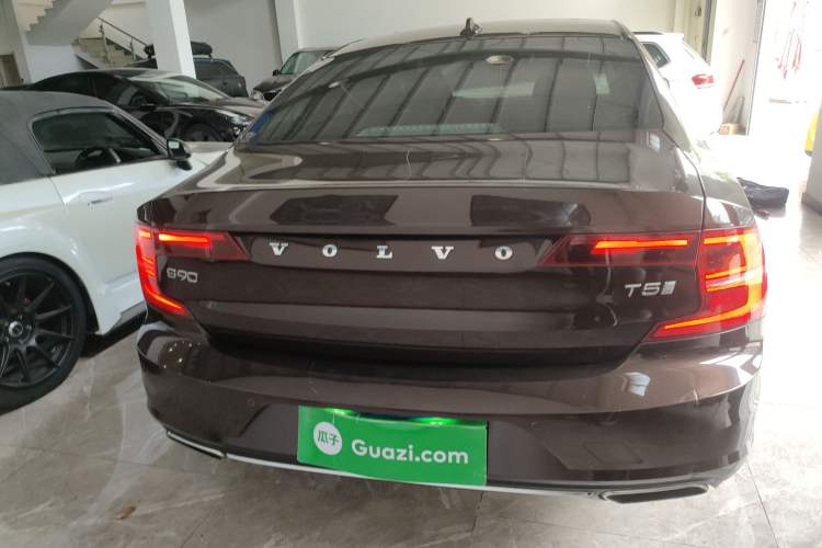 Used Volvo S90 2017 T5 Smart Luxury Edition