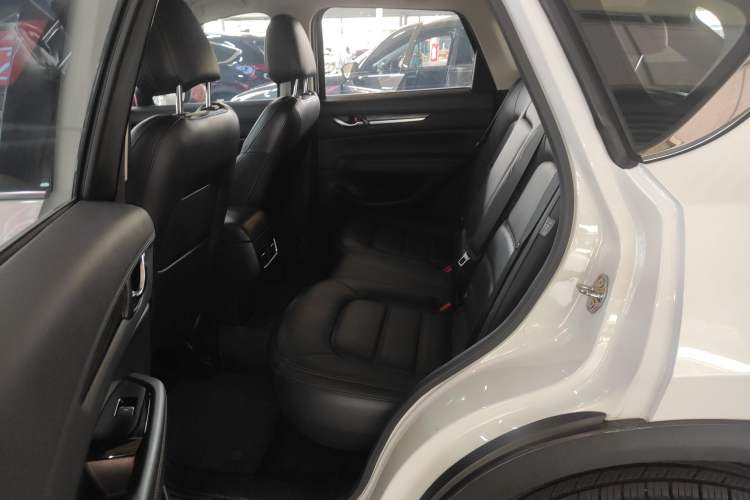 Used Mazda CX-5 2017 2.5L Automatic 2WD ZhiZun Version China V Standard
