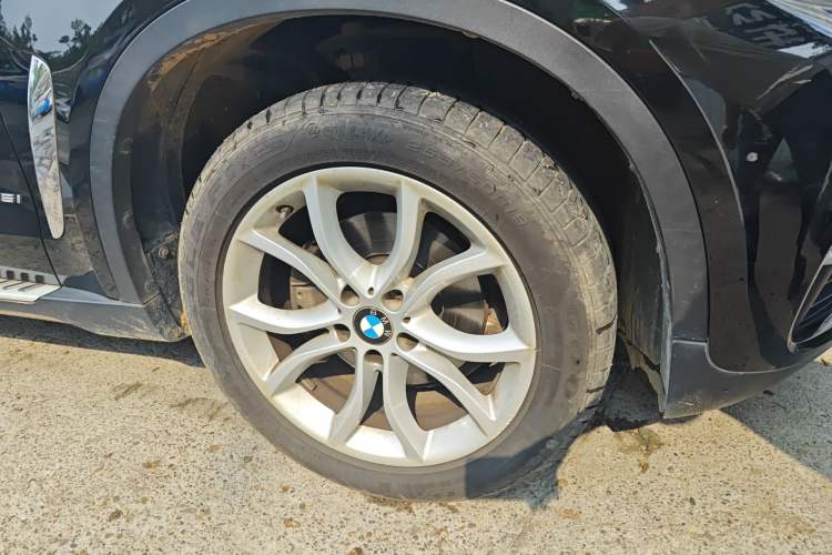 Used BMW X6 2015 xDrive35i Leading Model Right Front Wheel Hub