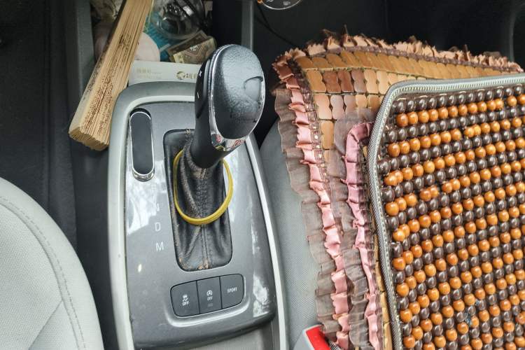 Used Chevrolet Lova RV 2016 1.5L Automatic Comfort Edition
