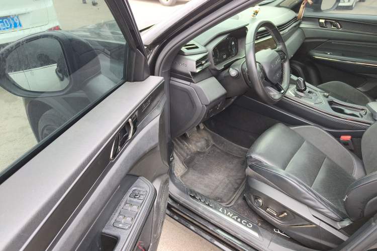 Used Lynk & Co 01 2021 2.0TD Four-Wheel Drive Dark Night Edition Driver Seat