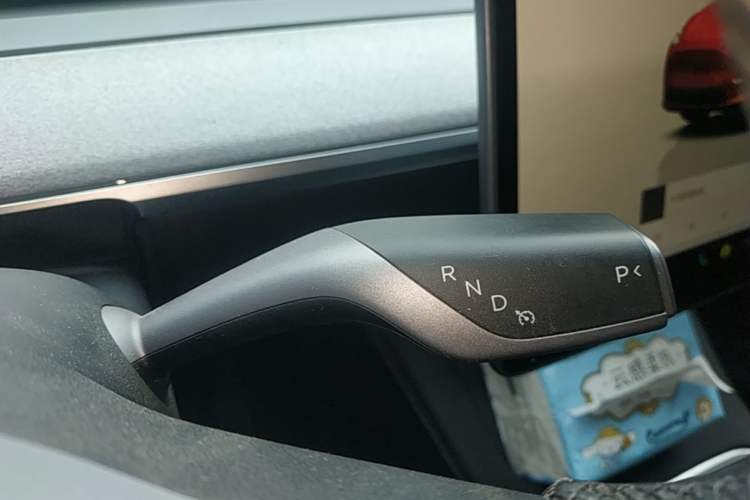 Used Tesla Model Y 2024 Rear-Wheel-Drive Version
