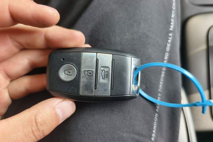 Used Kia K3 2015 1.6L Automatic GLS Vehicle Key