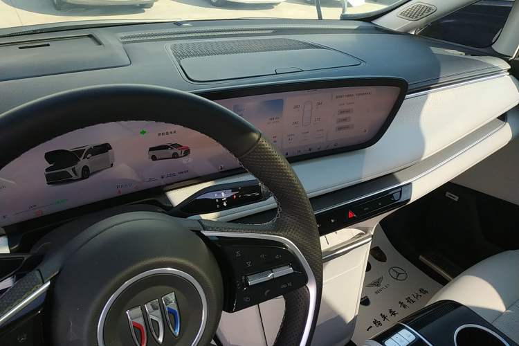 Used Buick GL8 New Energy 2024 Lu Zun Deluxe Edition 7-Seater
