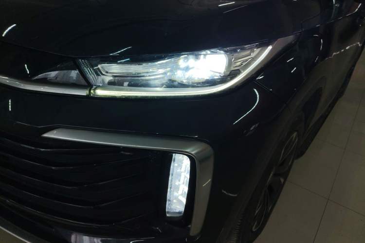 Used EXEED Lingyun 2021 290T Two-Wheel Drive Star Edition Left Front Headlight