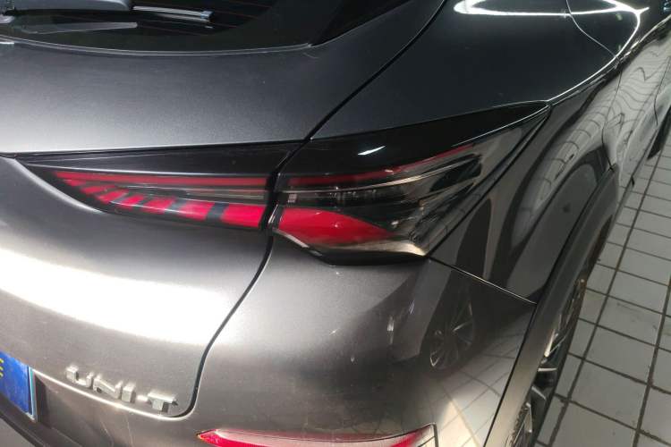 Used CHANGAN UNI-T 2022 1.5T Flagship Edition Right Rear Taillight