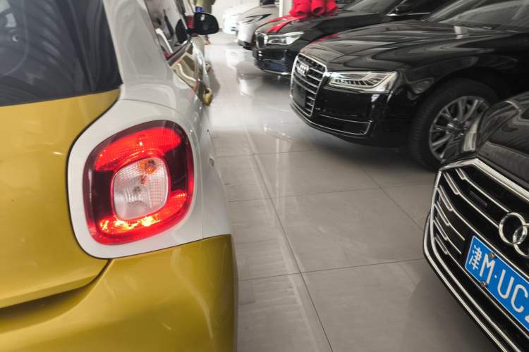 Used smart forfour 2016 0.9T 66 kW Pioneer Edition
