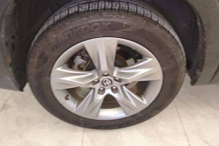 Used Toyota Highlander 2018 2.0T Four-Wheel Drive Prestige Version 7 Seats China VI Standard
