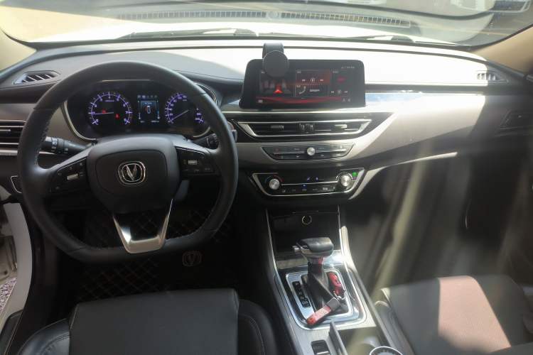 Used CHANGAN Ruicheng CC 2021 Blue Whale Edition 1.5T DCT Luxury Model
