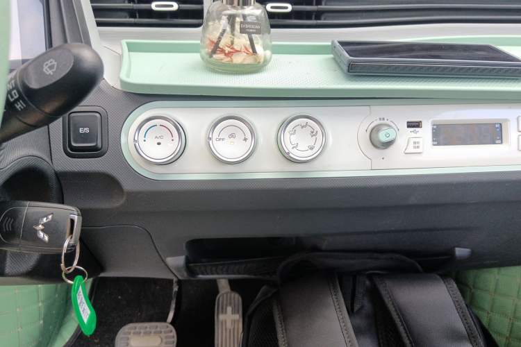 Used Wuling Hongguang MINIEV 2021 Macaron Premium Model – Lithium Iron Phosphate