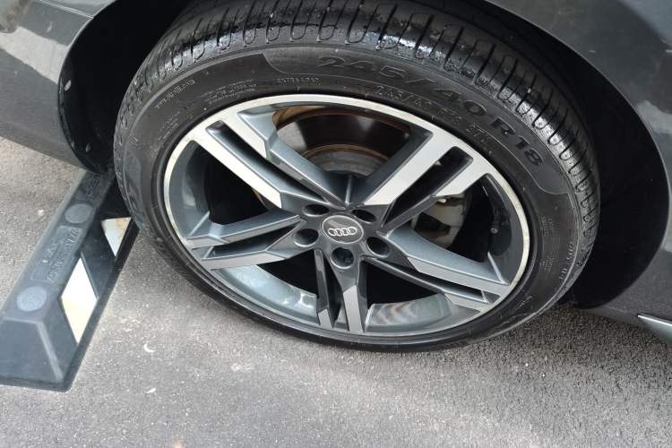 Used Audi A4L 2020 40 TFSI quattro Luxury Dynamic Model