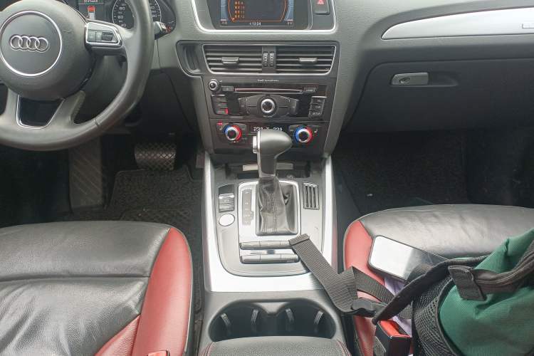 Used Audi Q5 2017 Plus 40 TFSI Technology Model