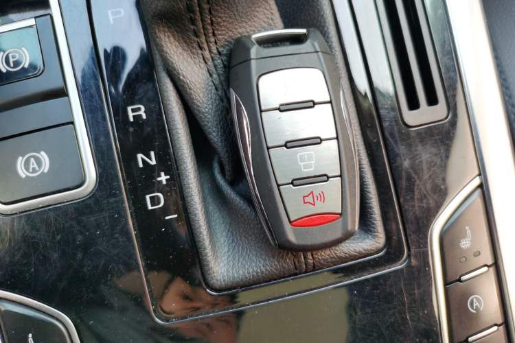 Used Haval H7 2016 Blue-Label H7 2.0T Automatic Luxury Model
