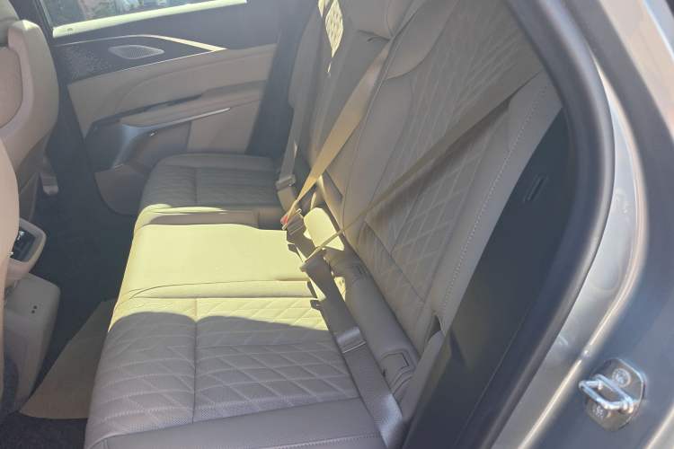 Used Cadillac LYRIQ 2022 Rear-Drive Long-Range Prestige Edition
