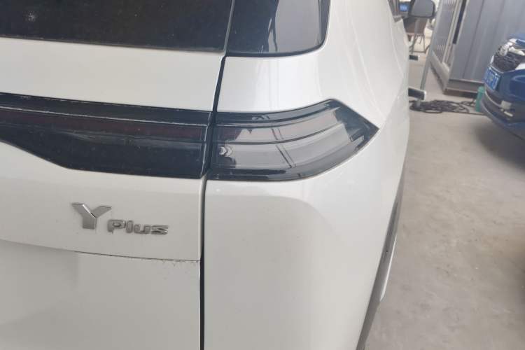 Used AION Y 2023 Younger Star Edition