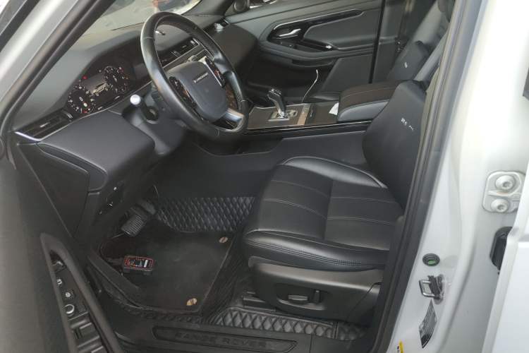 Used Land Rover Range Evoque 2020 249 PS Youth Edition
