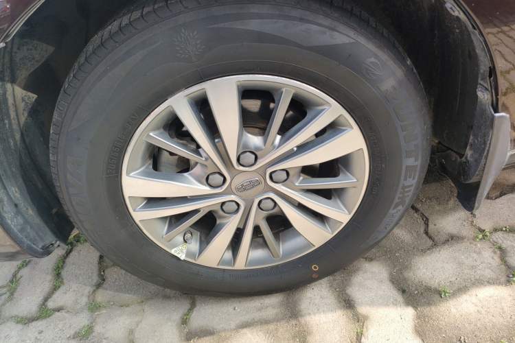 Used Geely Auto Emgrand 2018 1.5L Manual Luxury Model Left Front Wheel Hub