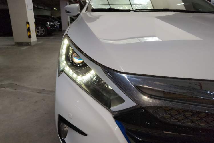 Used BYD Qin New Energy 2015 1.5T Dual-Crown Flagship Plus Edition