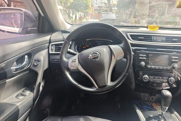 Used Nissan X-Trail 2014 2.5L CVT Leading Edition 4WD Steering Wheel