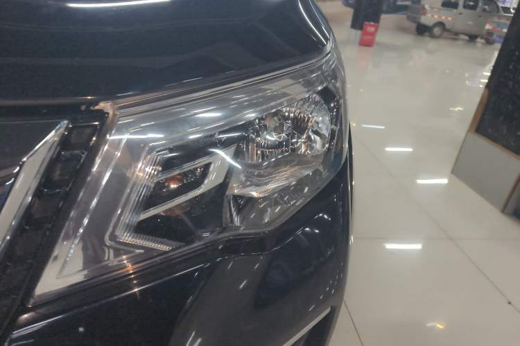 Used Nissan Terra 2020 2.5L XL Upper Automatic Two-Wheel Drive Luxury Edition
