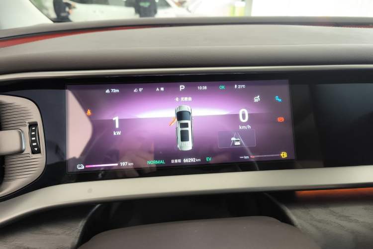 Used Denza D9 2024 DM-i 1050 Luxury Model