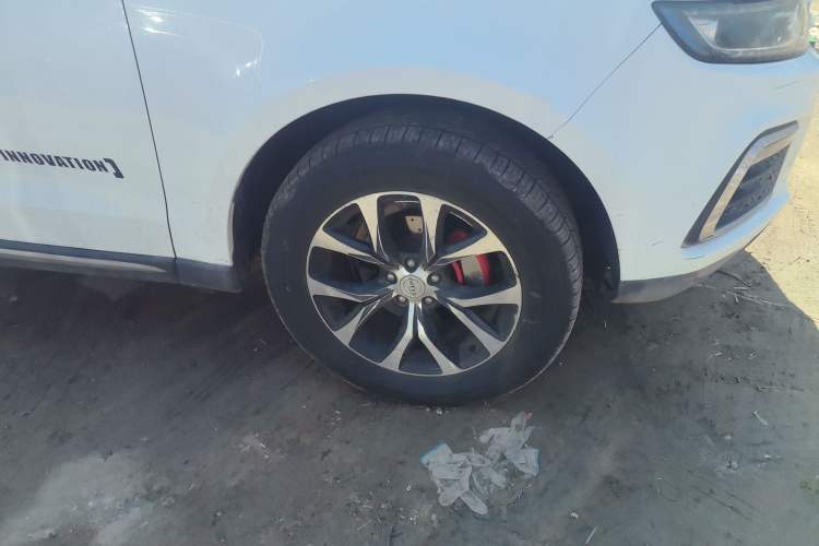 Used Zotye T600 2016 Sports Edition 1.5T Manual Luxury Model Right Front Wheel Hub