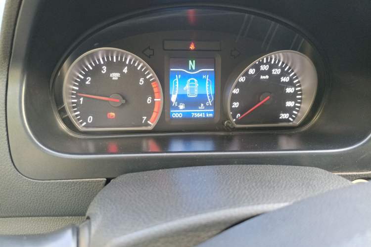 Used HYOSOW H2 2015 1.5L AMT Luxury Version BJ415C
