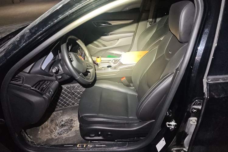 Used Cadillac CT5 2023 28T Luxury Edition (Standard Version) Left Front Seat