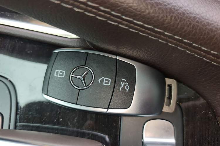 Used Mercedes-Benz GLE 2021 GLE 350 4MATIC Stylish Model Vehicle Key