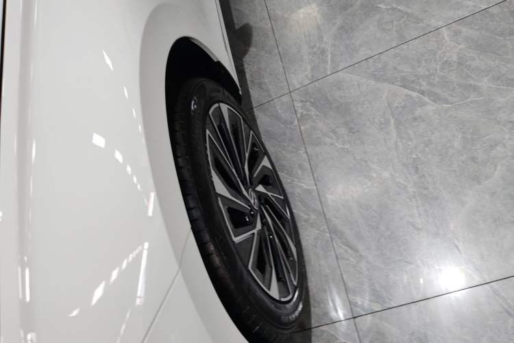 Used Volkswagen Sagitar 2026 Model L 300TSI DSG Luxury Version