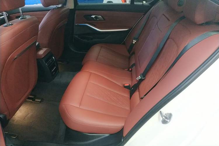 Used BMW i3 2022 eDrive 35 L
