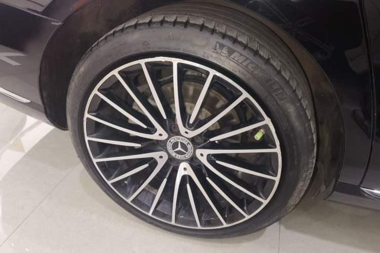 Used Mercedes-Benz E-Class 2020 Facelift E 300 L Stylish Edition