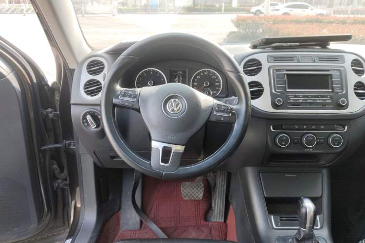 Used Volkswagen Tiguan 2017 300TSI Automatic Two-Wheel Drive Silk Road Comfort Edition
