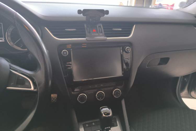 Used Skoda Octavia 2018 Station Wagon TSI230 DSG Luxury Edition