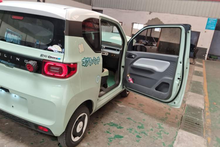 Used Wuling Hongguang MINIEV 2022 Macaron Premium Model – Lithium Iron Phosphate