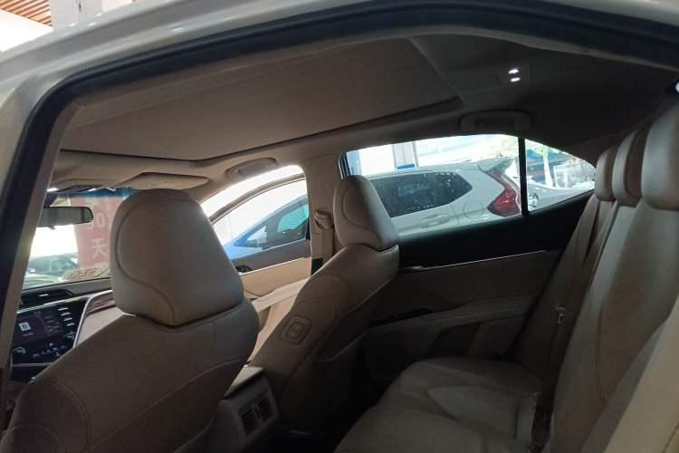 Used Toyota Camry 2019 2.5G Luxury Edition China VI Standard Headliner